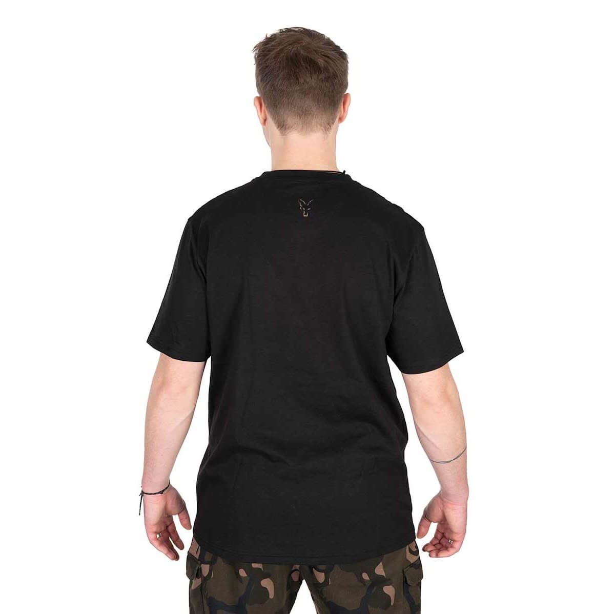 Camiseta Fox Logo T Negro/Camo - Tienda Carpfishing