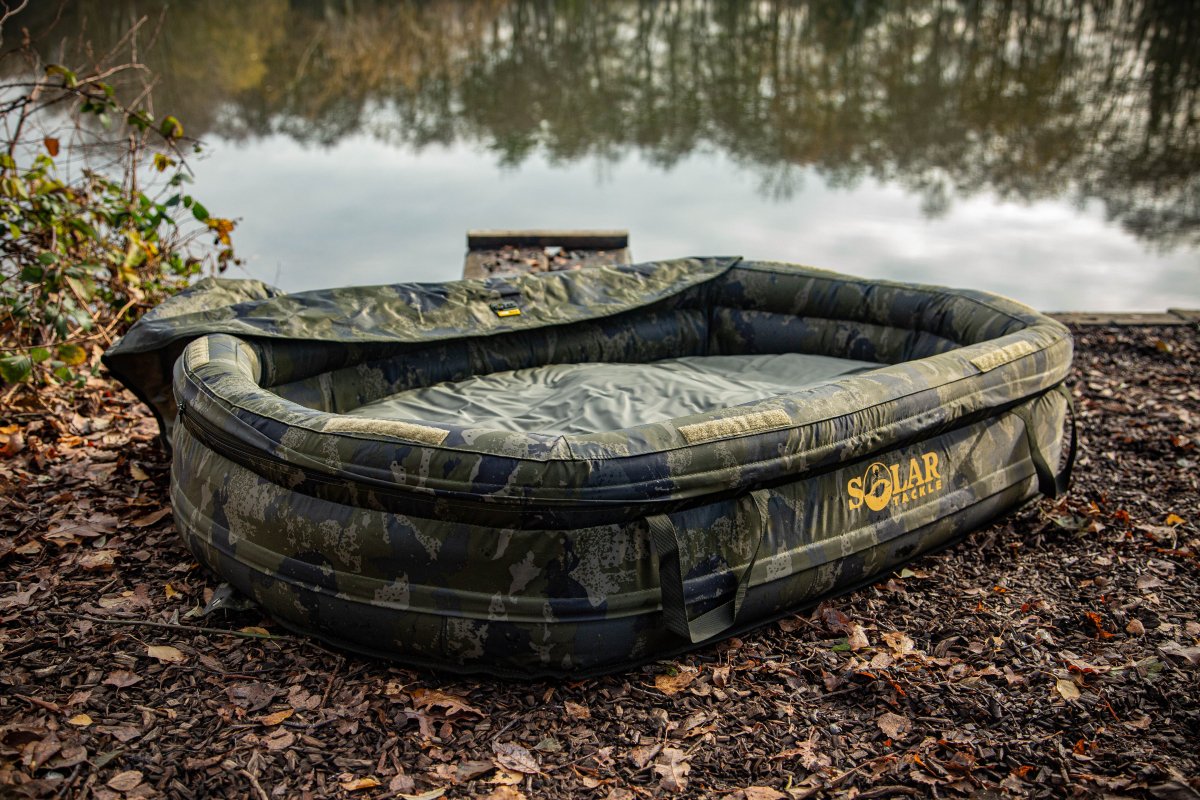 Cuna Inflable Solar Undercover Camo - Tienda Carpfishing