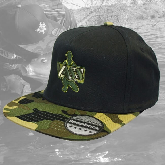 Gorra Vass VB691 Peak Negra Camo - Tienda Carpfishing