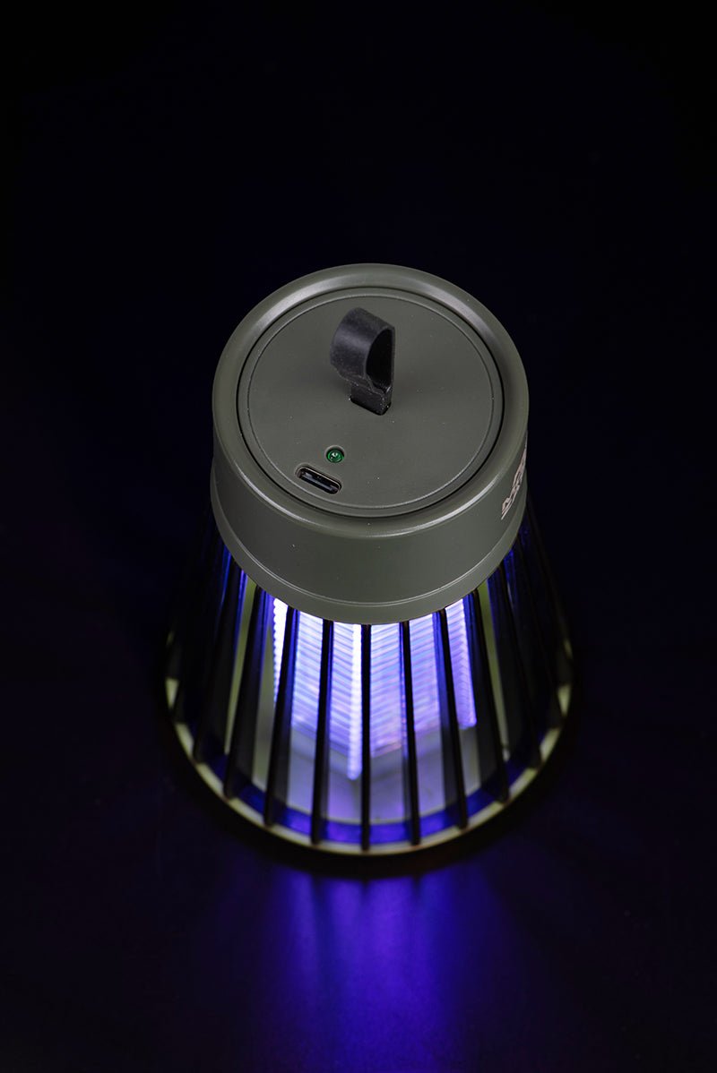 Lampara y antimosquitos Fox - Tienda Carpfishing