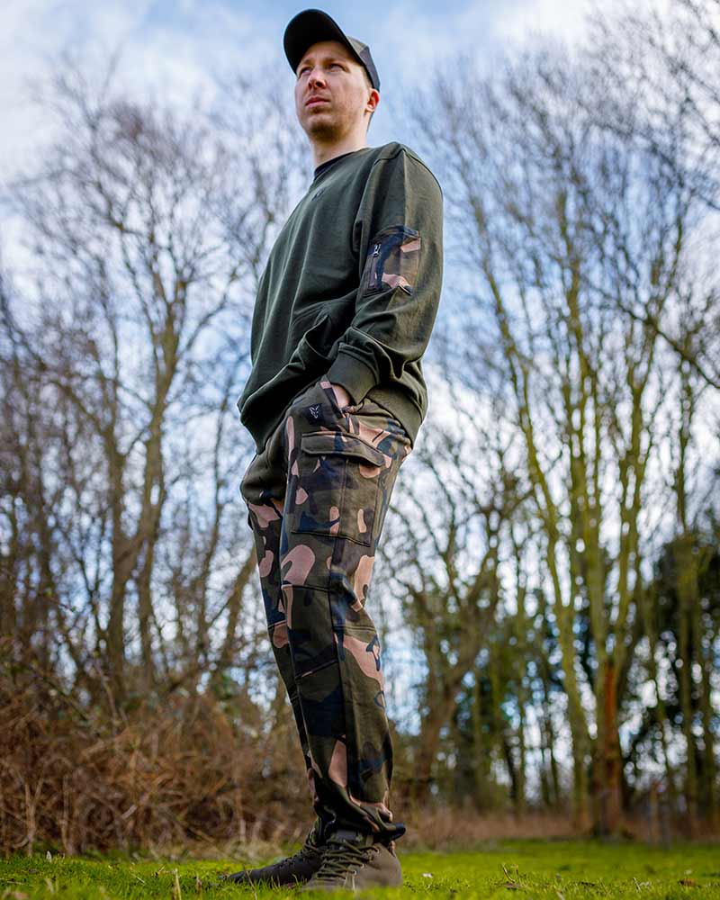 Pantalones Fox LW Camo - Tienda Carpfishing