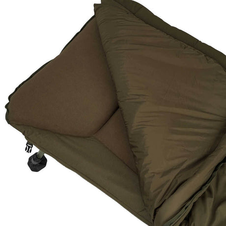 Bedchair com saco-cama Avid Carp Revolve Sistema
