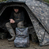 Bolso para botas y vadeador Nash Camo - Tienda Carpfishing
