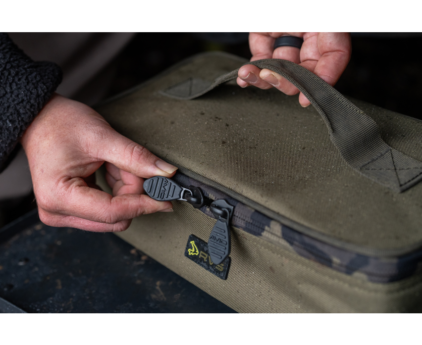 Bolsa Avid Carp RVS 8-POT Hookbait
