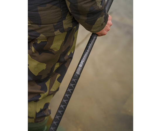 Cobra de carbono Avid Carp 120cm/24mm