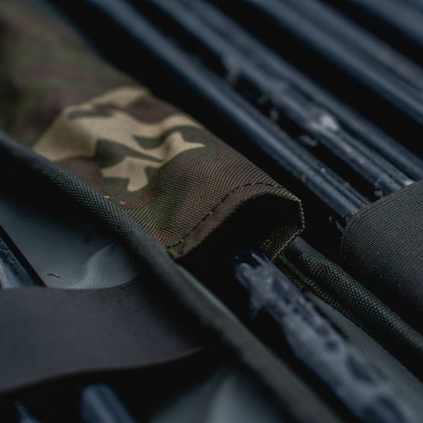 Capa Nash Subterfuge Bushwhacker & Saco para varas de espetar