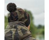 Tampa Avid Carp Camuflado e preto com bola