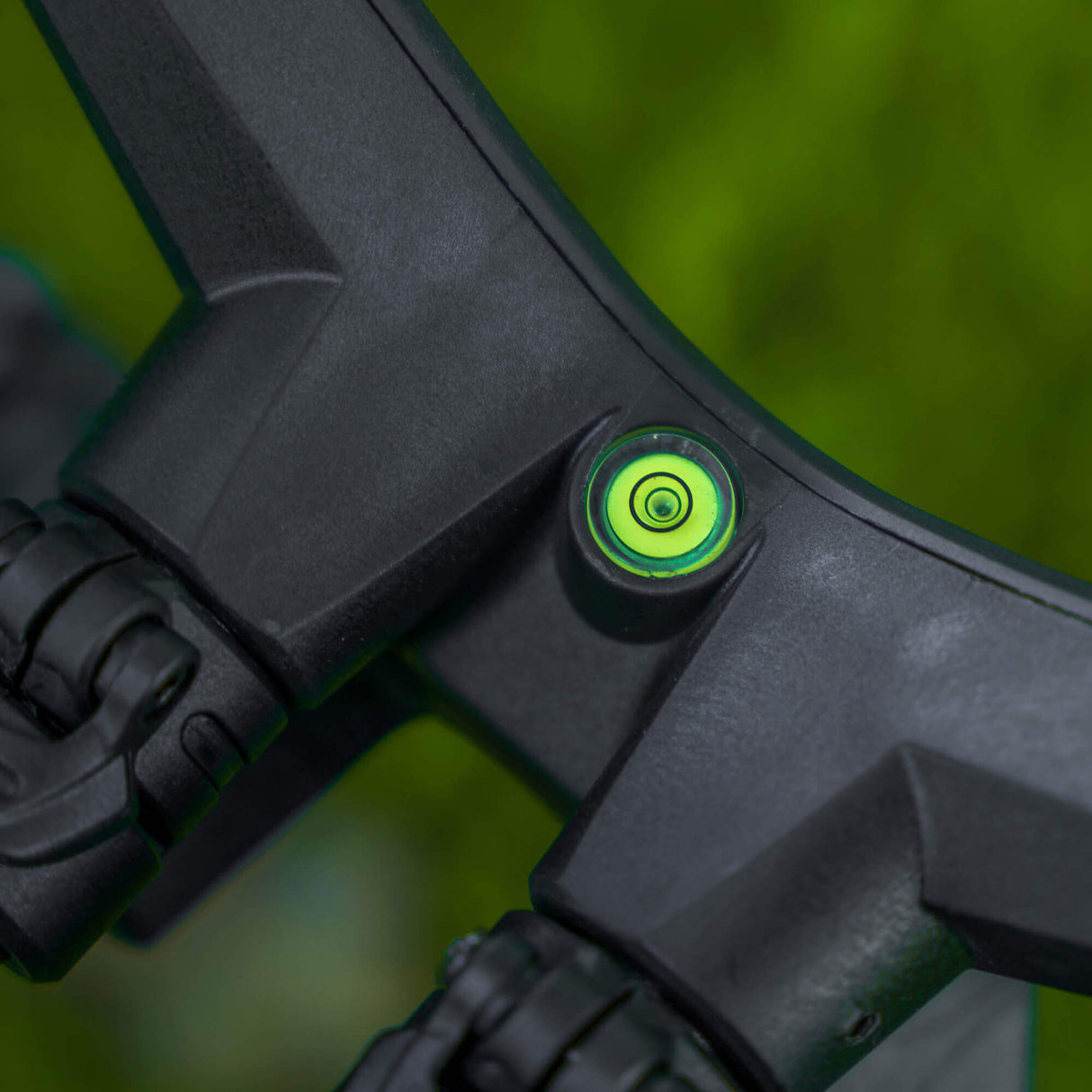Trípode Avid Carp Revolve 2-3 cañas - Tienda Carpfishing