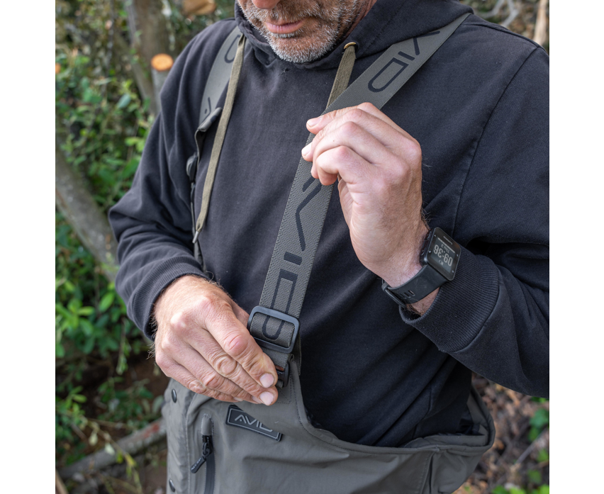 Traje térmico Avid Carp Arctic-Series Distortion 2 piezas