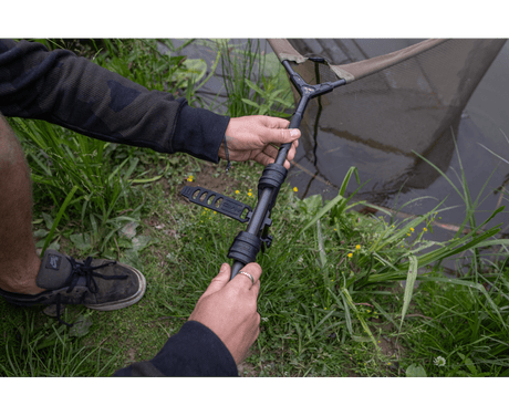 Apoya Sacaderas Avid Carp Lok Down - Tienda Carpfishing