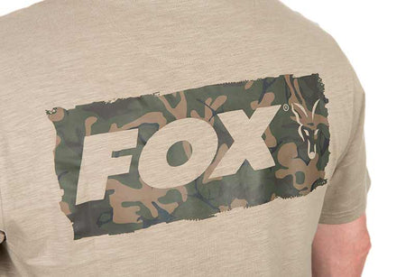Camiseta Fox LW Print T Caqui - Tienda Carpfishing