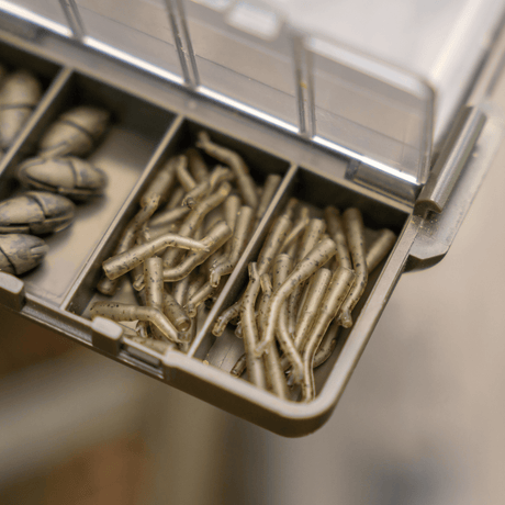 Line Aligner Avid Carp Outline FleckTone - Tienda Carpfishing