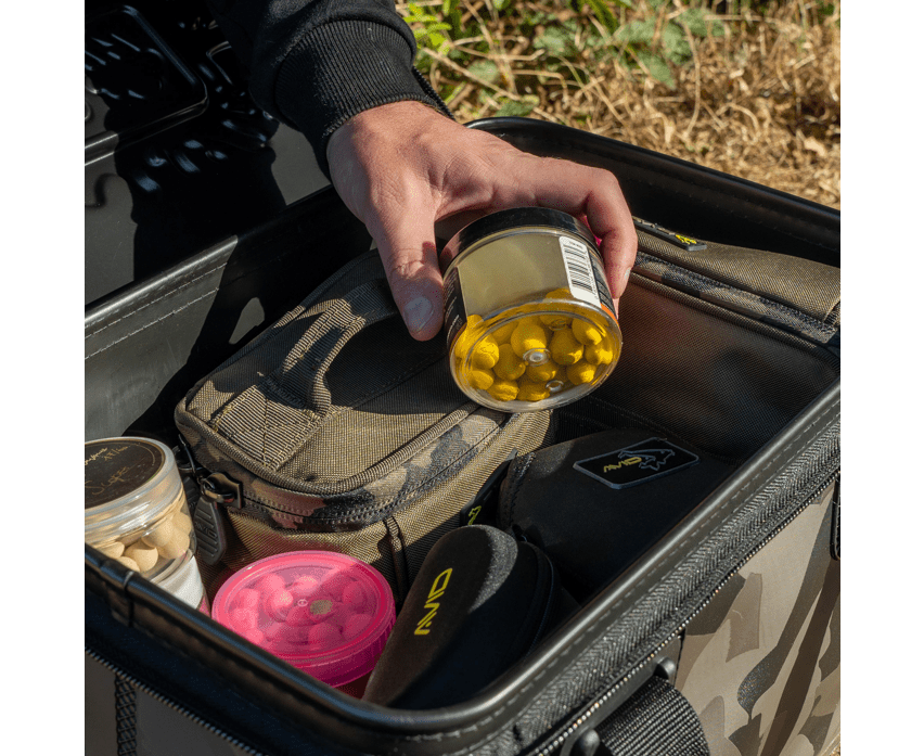 Macuto Avid Carp Stormshield EVA Camo 50 L - Tienda Carpfishing