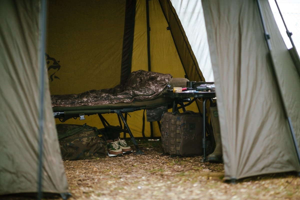 Refugio Nash Bank Life Blockhouse - Tienda Carpfishing