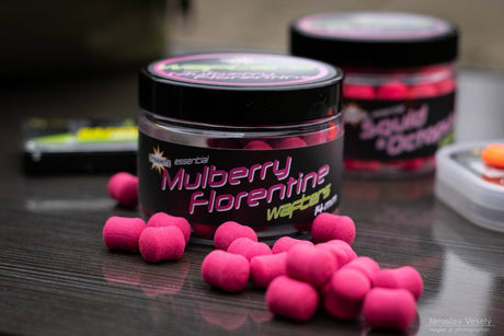 Wafters Dumbells Dynamite Baits Fluoro Mulberry Florentine 14 mm 1